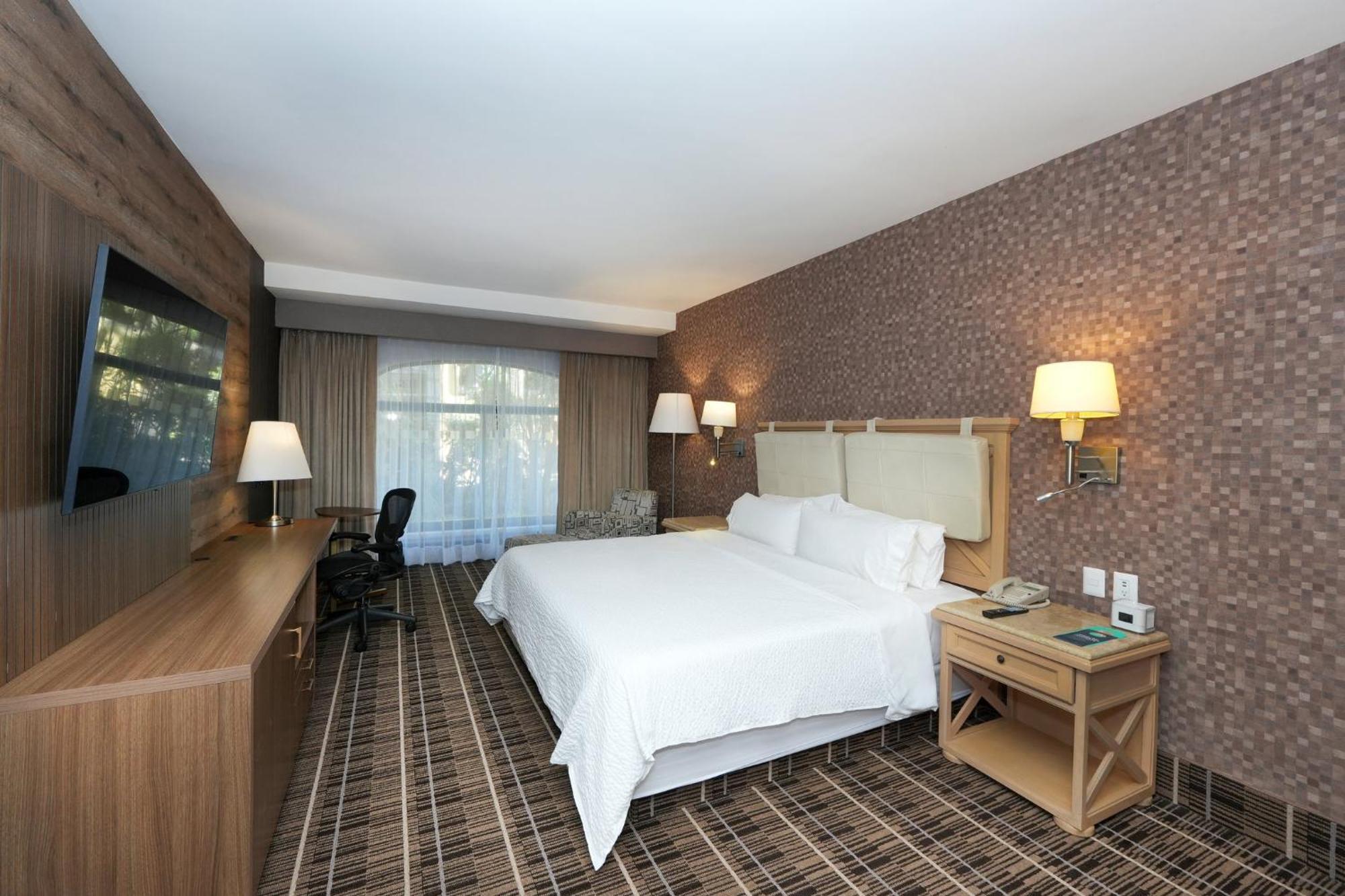 Holiday Inn Queretaro Centro Historico By Ihg Exterior photo